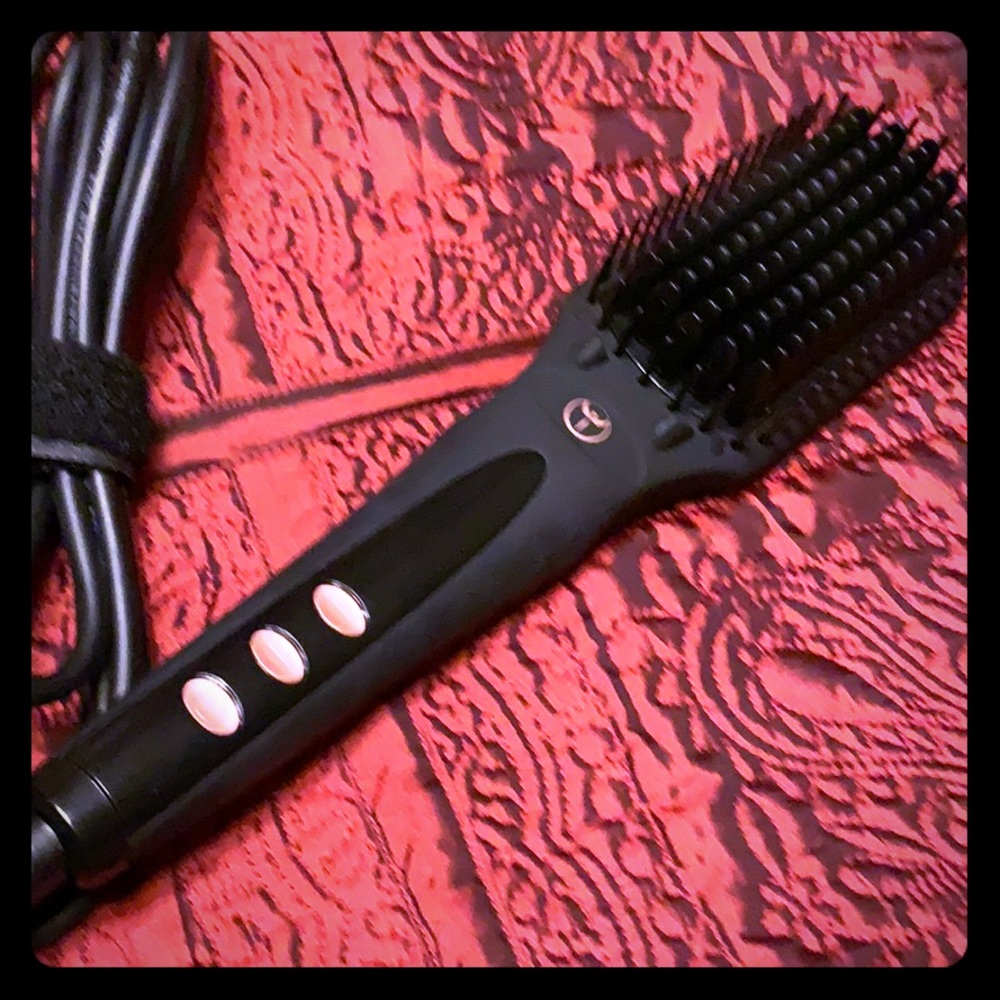 Lange Le Vite Black Hair Straightening Brush